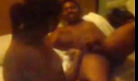 नग्न एक काले महिलाओं के करीना कपूर की सेक्सी वीडियो मूवी लोगों के एक सदस्य के नीचे तौलना